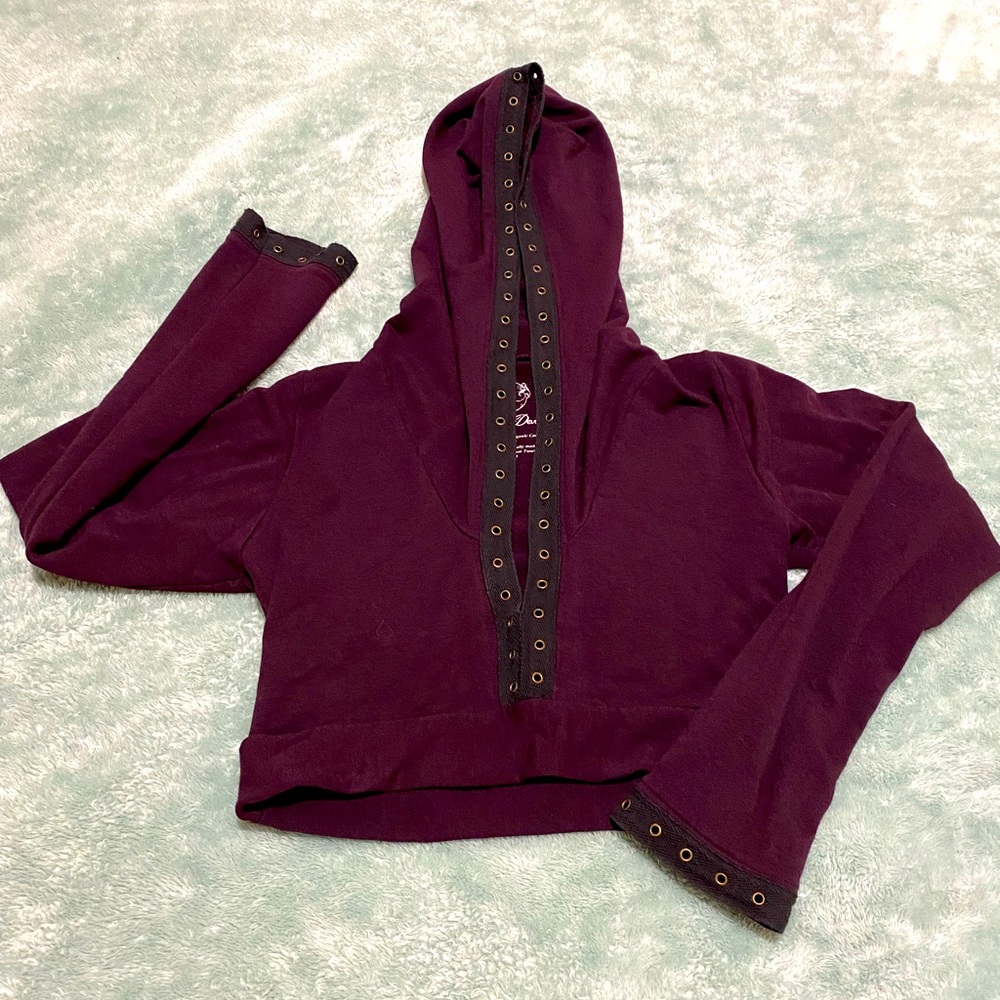 Hooded crop top